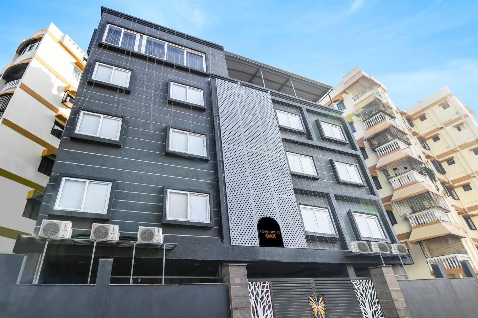 Super Townhouse Oak Sayhallo Ecstasy Bhubaneswar Exteriör bild