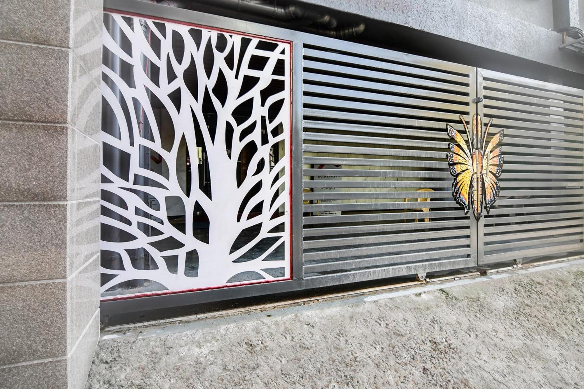 Super Townhouse Oak Sayhallo Ecstasy Bhubaneswar Exteriör bild